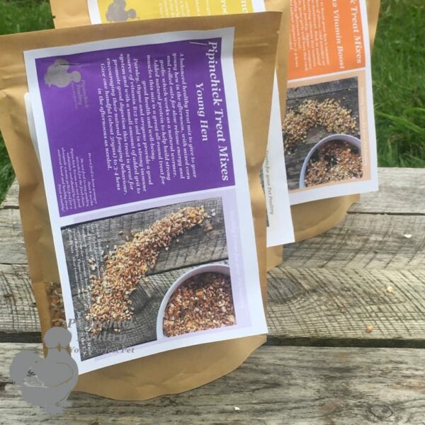 Forager Young Hen Treat Mix