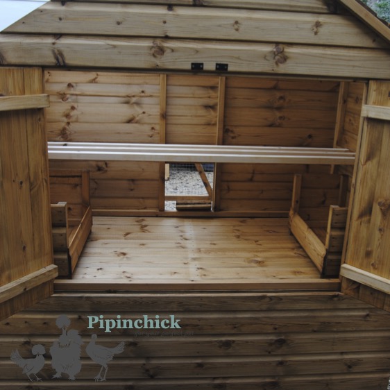 Deluxe Blenheim Poultry House & Run